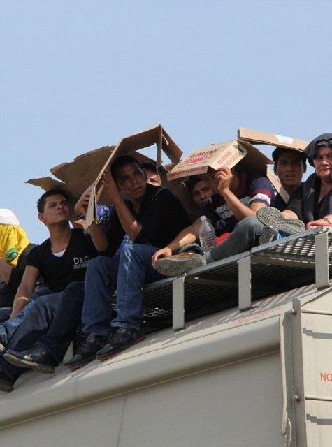 Her yolcunun hayat risk altnda. Adam karma, tecavz, gasp gibi her trl bela lm trenin adeta rutini haline gelmi.