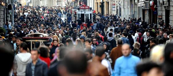 Birlemi Milletler'in yaynlad bir rapora gre dnyada 3 milyona yakn Trk, gmen statsnde yayor. Birlemi Milletler Gmen Stoku 2013 raporuna gre, dnyada 185 lkede 2 milyon 851 bin 889 Trk gmen statsne sahip. En fazla Trk gmen barndran lke ise Almanya...