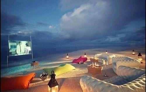 Harika bir plaj sinemas,