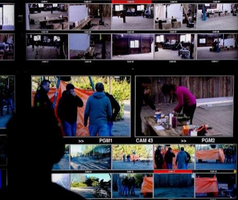 100�den fazla kamerayla yar��mac�lar 24 saat izleniyor. Yar��ma internet �zerinden belli bir �cret kar��l���nda 24 saat izlenebiliyor.