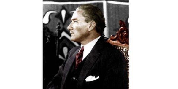 Atatrk'n 90 yl nce Avusturya gazetesi Die Presse'ye verdii rportaj, gazetenin 165'inci yl dnm olma sebebiyle internet sitesinden yeniden yaynland. te o rportaj...    <p>Avusturya gazetesi Die Presse, Mustafa Kemal Atatrk ile 23 Eyll 1923'te yapt rportaj 90 yl sonra tekrar yaymlad...</p>