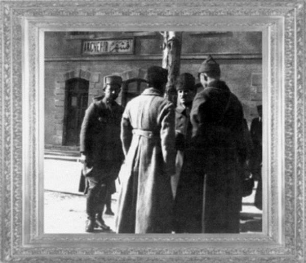 Ynetim tarz, halkn geleceini bizzat kendisi ve gerekten belirlemesi ilkesine dayanr'...