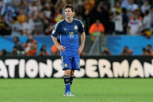 Rya takmda forvet hattn altn oluturan iki oyuncudan biri Messi...