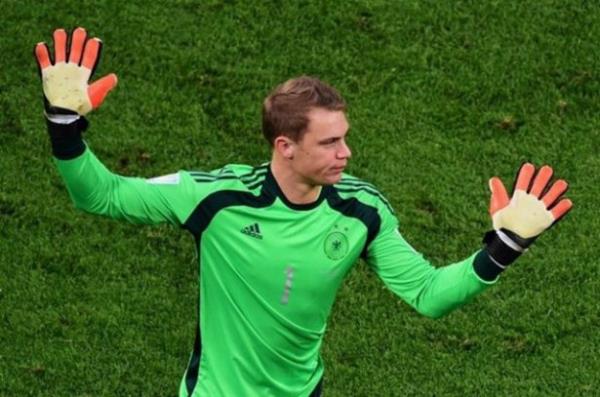 Rya takmn kalesinde altn eldiven dlnn sahibi Alman kaleci Manuel Neuer bulunuyor.