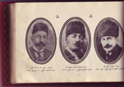 Ankara'ya geldii gnlerde, Mustafa Keml Paa Konya vali vekiline telgraf gndererek kif'in Burdur milletvekili seilmesini salamasn istemiti.