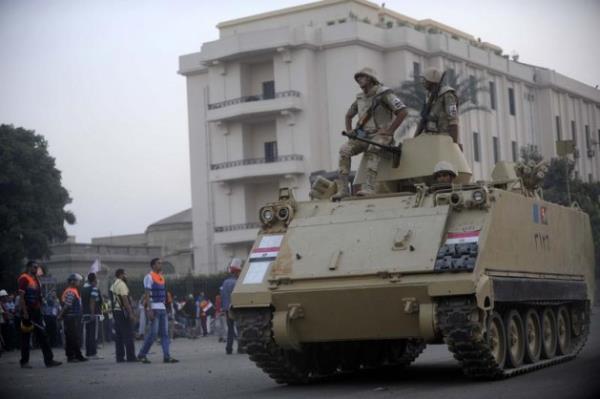 Metehan Demir &#8207;@metehan_demir 56 dk : Acaba Trkiyede, u an Msr'daki Mursi'ye darbe ayar veren generallere bakp, 'bizim neyimiz eksik' diye i ekenler var mdr...