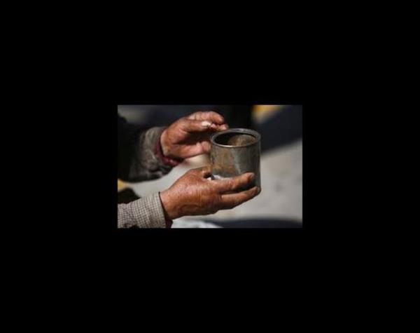 <p><b>DLENCLER</b></p>   Dilenciler genelde ya yaldr ya da hamiledir. Onlara yardm etmek istersiniz. Bu kt bir ey deil. Ancak dilenciler olduu yerlerde birok kapka da gzetlemededir.   <p>BTN DNYA</p>