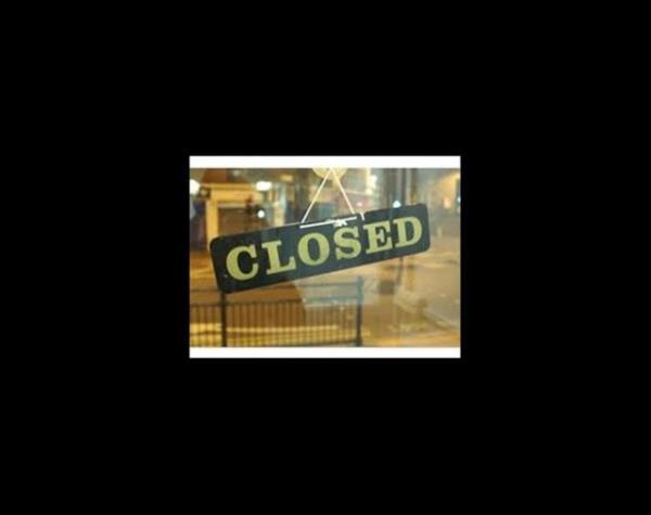 <p><b>OTEL KAPALI </b></p>  Taksiciye otelin adresini verirsiniz. Otelin kapal olduunu sizi baka bir otele gtrebileceini syler. Bir anda kendinizi gvenilmez izlenimi veren, tek yldzl grnml ancak ok pahal bir otelde bulursunuz.  <p> AVRUPA'NIN HER YERNDE</p>