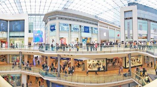 Baz maazalardaki cansz mankenlerin ok tuhaf derecede insana benzemesi.