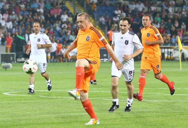 Bir Austos'ta da hat-trick yapcaz, durmak yok yola devam ;)