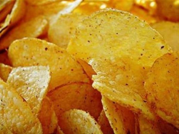 Avrupa Birlii Gda Maddelerini Denetleme Dairesi (Efsa) patates cipslerde Akrilamid olarak adlandrlan kanser yapc zehirli maddelere rastlandn aklad.
