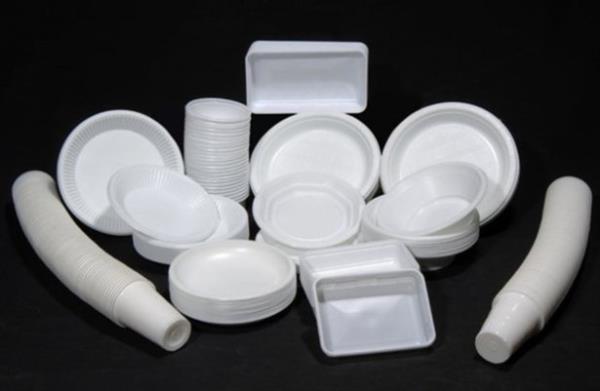 Gelimi lkelerin tmnde plastiin trn gsteren uyarlar bulunmasna karn, lkemizde baz firmalar buna uyarken, bazlarnn konuyu grmezden gelmesi dikkat ekiyor.