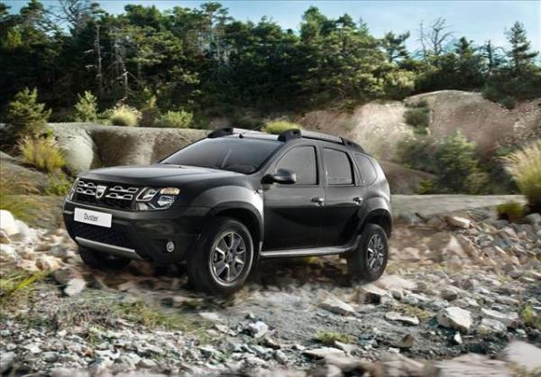 Dacia, Duster ve Sandero modelleri iin sunduu imkanlar ile mterilerinin akln elmeyi baaryor. Sandero iin 349 TL, Duster iin 499 TL taksit imkan sunan markann 'sabit faiz kampanyas' ad altnda baka kolayl da var.