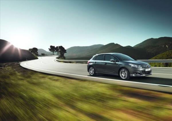 Citroen'den C4 ve C-Elysee modelleri iin kredi kullanmay dnen alclar iin faiz frsat!