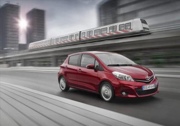 Yaris modeline zel kampanyalar Toyota'da sizleri bekliyor. Eer internetteki formu doldurursanz annda 3.070 TL' ye varan indirimlerden yararlanabilirsiniz.