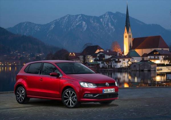 Volkswagen, temmuz ay boyunca 'VW Frsatlar' ad altnda kampanya sunuyor. Bu kampanyaya katlmak iin tek yapmanz gereken VW Face sayfasndaki ya da binekarac.vw.com.tr adresinde bulunan 'vw frsatlar' alanndan istediiniz Volkswagen modelini seip, iletiim bilgilerinizi doldurarak kampanya kodu oluturmak. Bu kampanya dnda Volkswagen, Yeni Polo'da 2.300 TL'ye varan indirimler sizleri bekliyor. stelik, VW finanstan '0.92'ye varan faiz oranlar da ek bir seenek olarak sizlere sunuluyor.