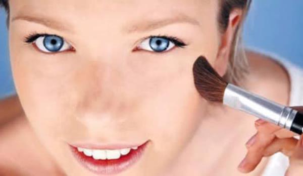 <br>Uzak durun!</br>  Allk ilemini her zaman en sona brakn. Makyaj tonlarnz daha net anlar; ona gre hareket edersiniz.