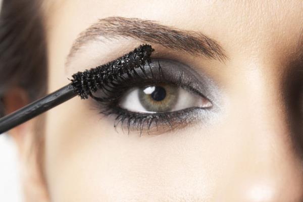 Eer kirpikleriniz; uzun, hacimli ya da kvrk durmasn istiyorsanz, ona gre rimel semelisiniz.