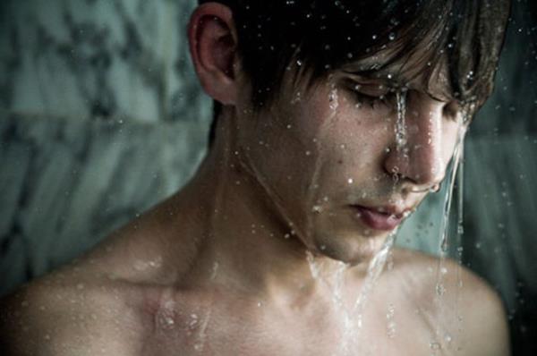 <p><b>Du aln</b></p>   deal koullarda, gzel bir uyku ekmek iin vcut ssnn yarm derece dmesi gerekir. Ilk bir du aldnzda vcudunuz hem sour hem de rahatlar.