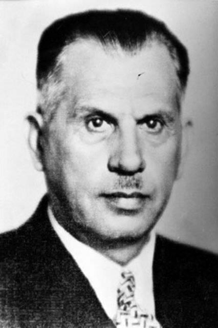 Fethi Okyar (Eski Babakan)