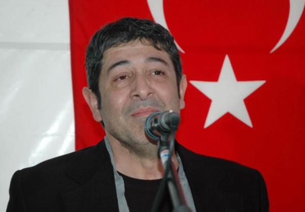 <br><b>Yavuz Sekin</b></br>  Murat Gebakan'a Allah'tan rahmet diliyorum. Nur iinde uyu dost..