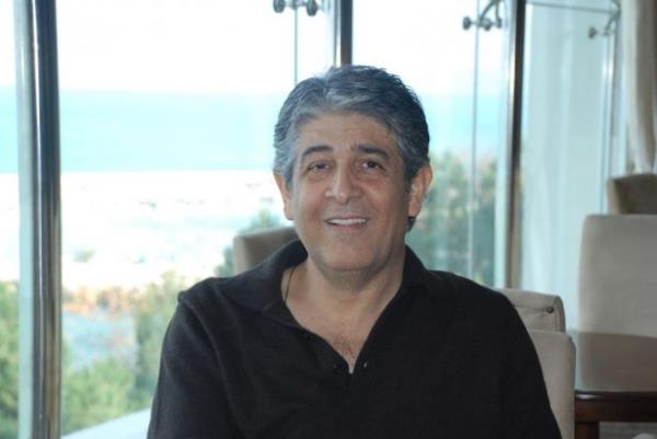 <br><b>Elif Karl</b></br>  Murat Gebakan nurlar iinde uyu...