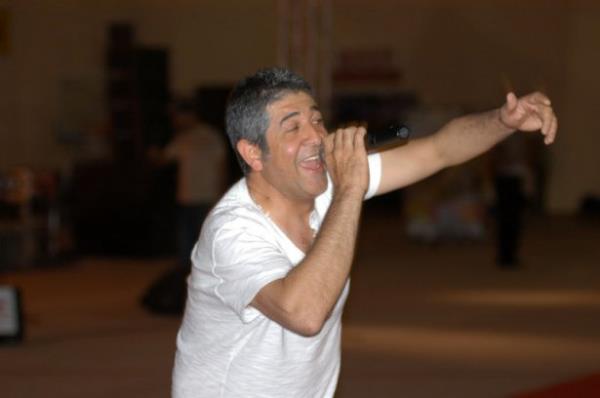 <br><b>Berkay</b></br>  Murat Gebakan nur iinde yatsn... Ailesinin ve sevenlerinin ba saolsun, Allah geride kalanlara sabr versin