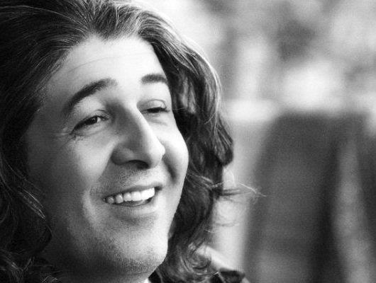 <br><b>Fettah Can</b></br>    Murat Gebakan'a Allah'tan rahmet ailesine ve tm sevenlerine sabr dilerim.