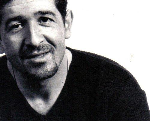 <br><b>Yonca Evcimik</b></br>  Murat Ggebakan..................   </br>Ailesine,sevenlerine sabir diliyorum.</br>