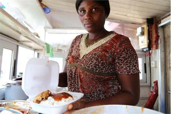 <br><b>Gana</b></br>  Bir porsiyon pirin pilav ve tavuk eti