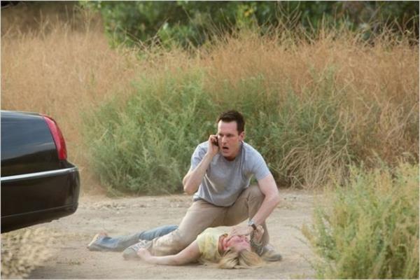 <p><b>Acil Arama</b></p>Aradan zaman geer ve 911'e "Karldm, ltfen beni kurtarn" diye yalvaran baka bir yardm ars gelir. ary devralan Jordan, bu kez kz sa salim kurtarmak iin elinden gelen her eyi yapmaya kararldr."