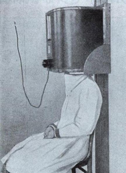 Kafaya giydirilen ve ultraviyole nlarn kullanan bu zel kutu, hastalklarn iyilemesini salyormu!