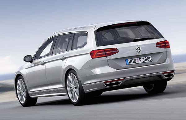 Potsdam'daki Volkswagen Design Centre'da (Volkswagen Tasarm Merkezi) gelitirilen yeni VW Passat, 500 gazetecinin katld basn tantmnda "yeni business class" olarak tantld.