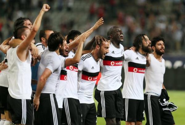 Fikret Orman Haziran 2014: Demba ba nin kronik sakatligi var. Agustos 2014 Demba ba BJK formasiyla ilk macinda hat-trick yapti. :D