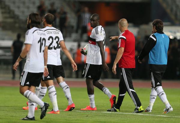 demba ba diye yle bi bardm ki, babam duysa bana 1 kere bile bu kadar iten baba demedin derdi...