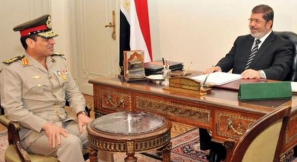 Muhammed Mursi tarafndan Austos 2011'de Genelkurmay ve Savunma Bakan olarak atanan General, Arap Bahar srasnda balatt "bekaret testleri"nde de dikkat ekti.