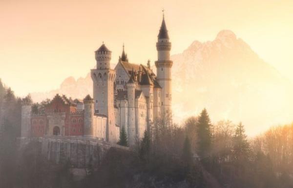 Neuschwanstein kalesi - Almanya