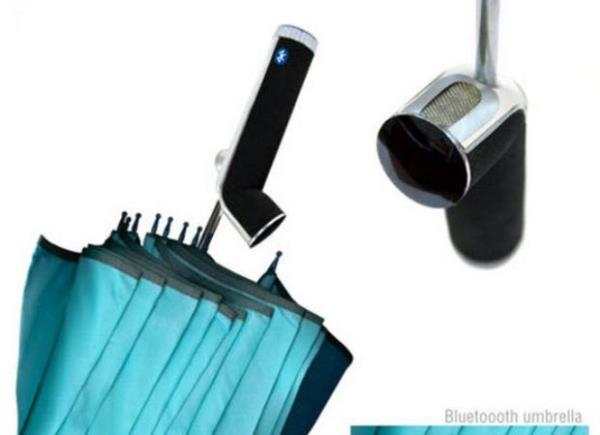 <br>Bluetooth emsiye</br>  Bir elinizde antanz dierinde emsiye varken telefonunuz alarsa ne olacak? Bu emsiye tutaca eklindeki telefon ile hi sorun deil. stelik bluetooth kulaklk sayesinde emsiyeyi kulanza gtrmeye de gerek yok.