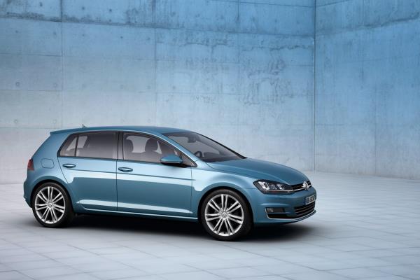 <p><b>1.Volksvagen</b></p>    <br>sat adedi:45.213</br>    <br>pazar pay:14.94</br>