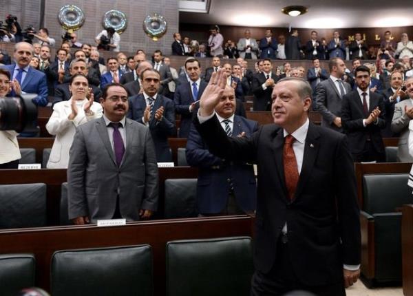 28 Austos sonras AK Parti'de olaanst genel kurul yaplacak.