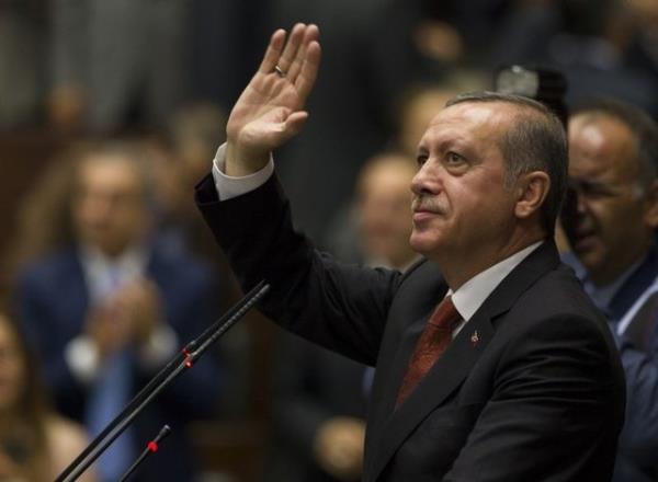 Cumhurbakan Erdoan, 62. hkmete onay verdikten sonra, yeni hkmet greve balayacak.