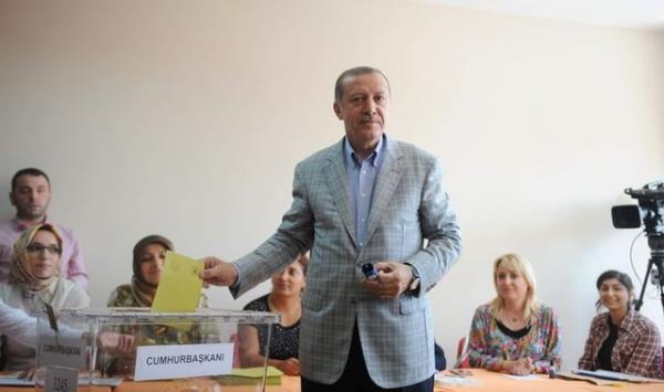 61. Hkmetin babakan Erdoan, istifasn verecek. Yerine yardmclarndan biri geecek. Erdoan'n milletvekillii decek.