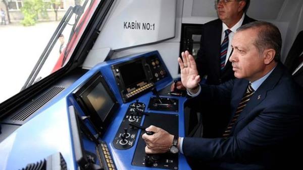 Cumhurbakan Erdoan'n, ankaya macerasnda da ncelik ekonomiye verilecek. Yeni mega projelerin altnda yine Erdoan'n imzas olacak.