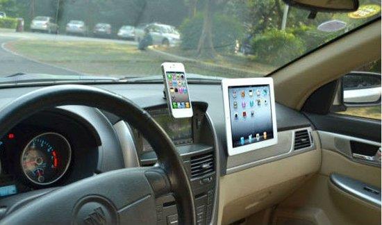 <p><b>Yandex navigasyon</b></p>    En rahat ve serbest yollardan varmak istediiniz adrese ulamanz salayan bir uygulama. Rotalar, trafik younluunu ve hava olaylarn hesaba katarak oluturuyor.