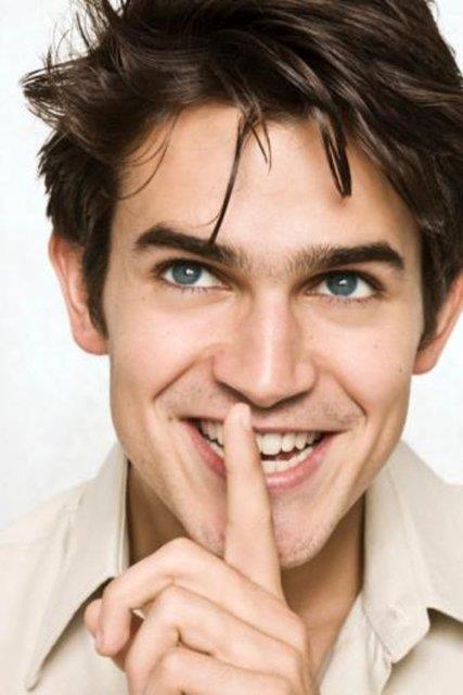 Aslnda erkek-kadn fark etmez, herkes d grnmne zen gstermeli. Ama nedense erkekler bu konuda biraz daha dikkatsiz.