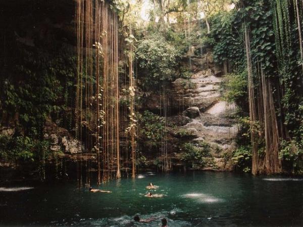 IK Kil Cenote, Chichen Itza- Meksika
