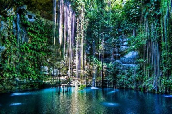 IK Kil Cenote, Chichen Itza- Meksika