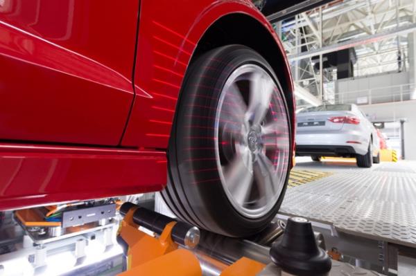 Otomobilin fabrikadan k serveni