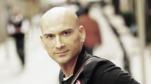 Fodul : zellikle kel arkadalarn bu laf duymama ihtimali yoktur. Hem kel hem fodul derler ya, stnlk taslayan, kibirlenen anlam tarm.