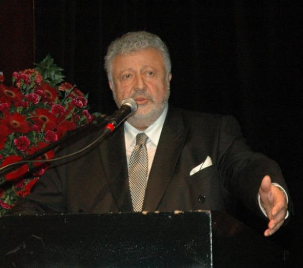 Metin Akpnar 1941 doumlu